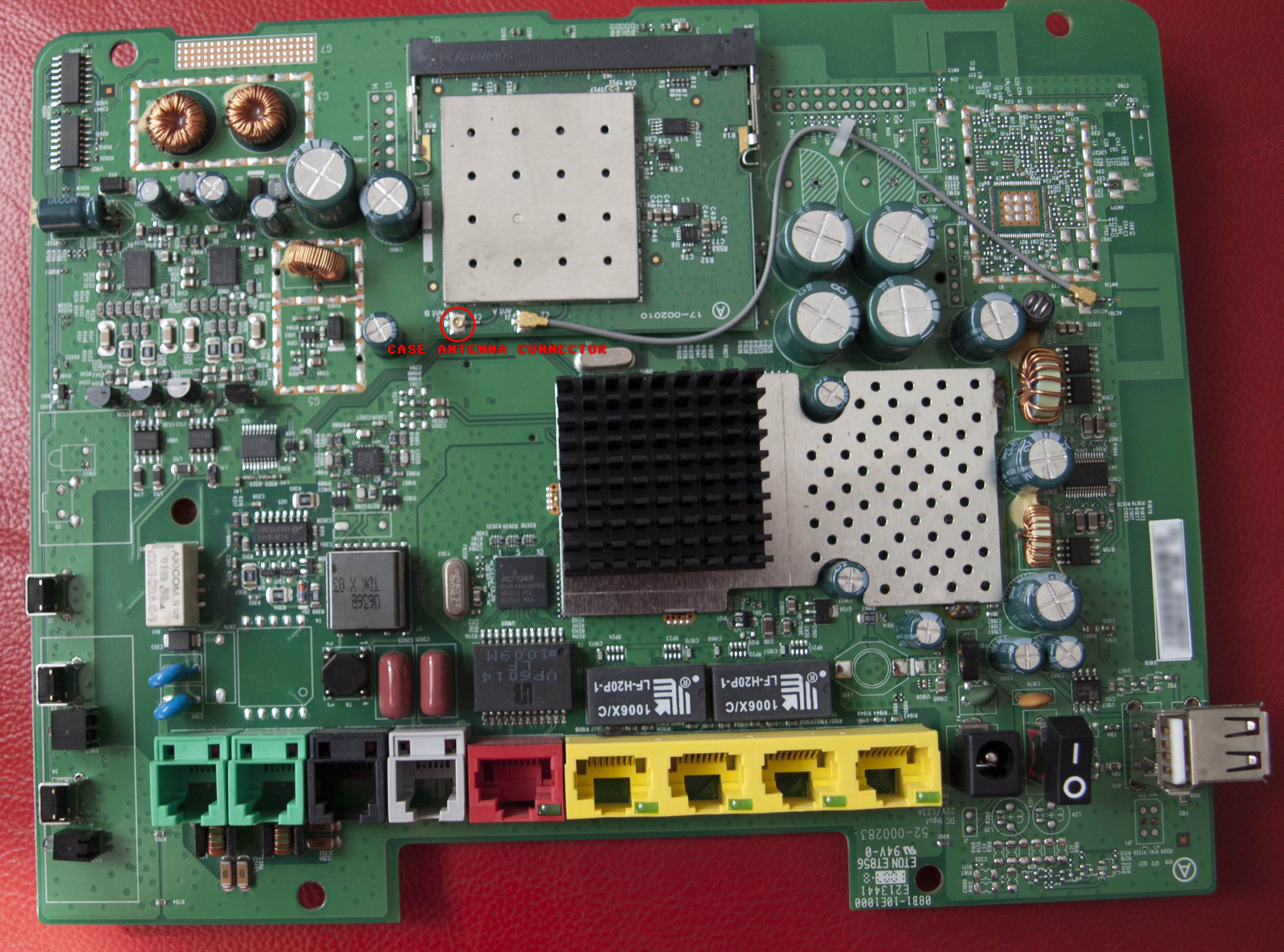 The front of the TG789vn board